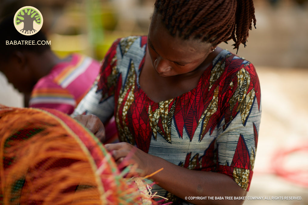 Pink Laundry basket with handles of natural fibre