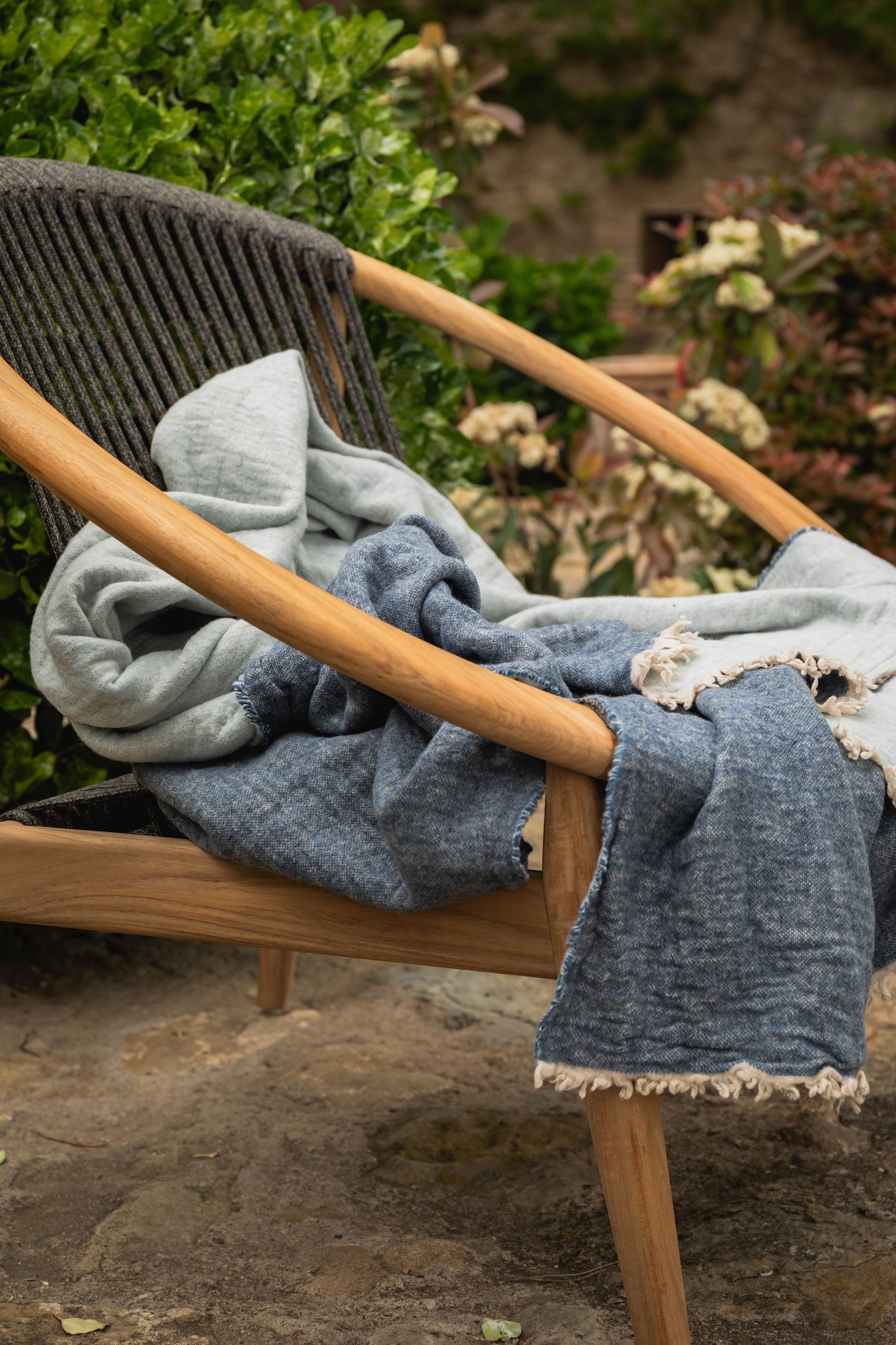 Manta azul bicolor 130 x 170 cm