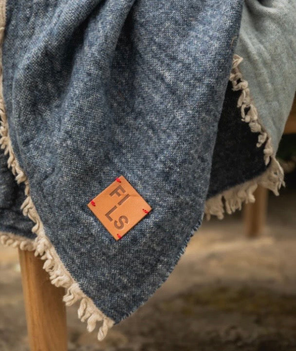 Manta azul bicolor 130 x 170 cm