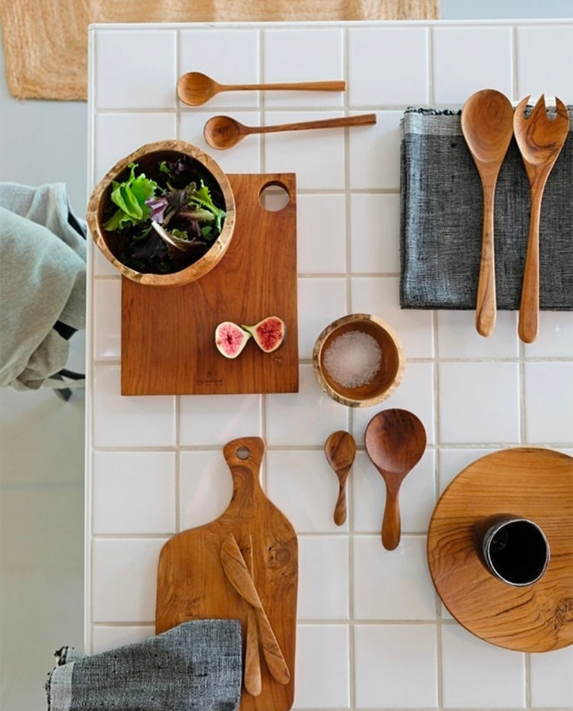 Organic bowl M of reclaimed teak wood