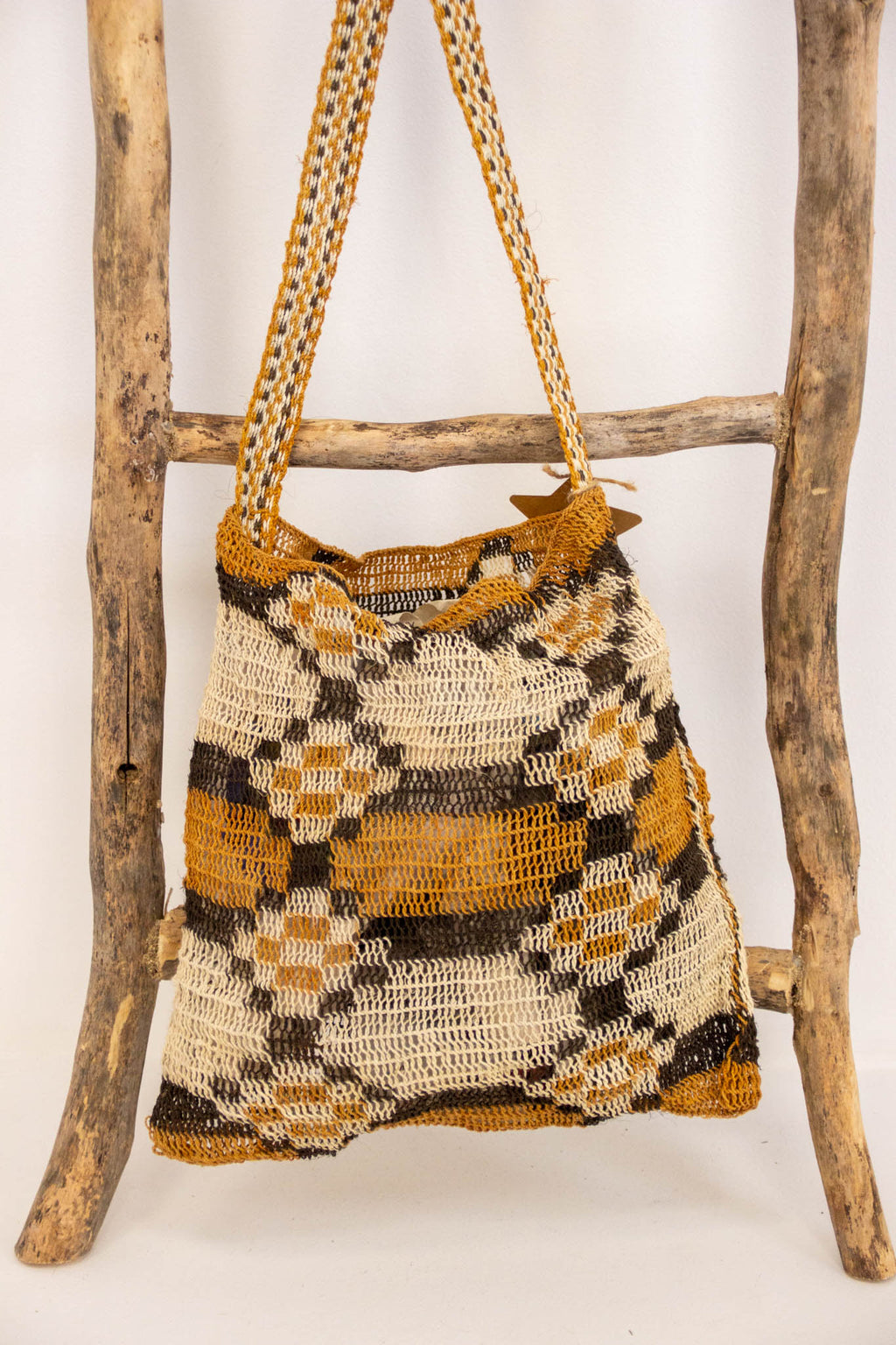 Wichí Ancoche Bag of chaguar fiber