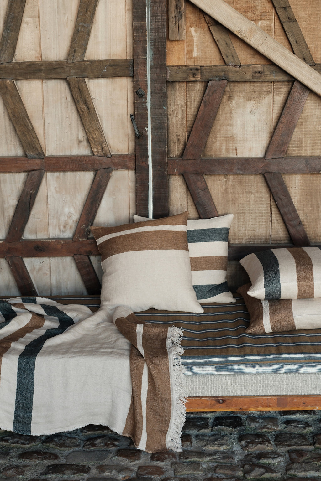 Green cushion cover 100% recycled cotton 